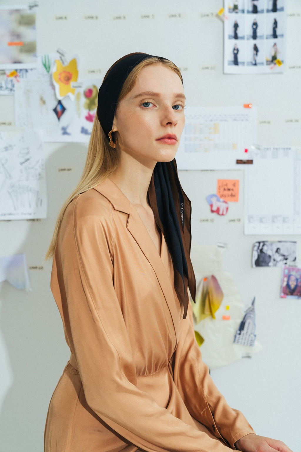 "Satin" Silk Neck Scarf - Black