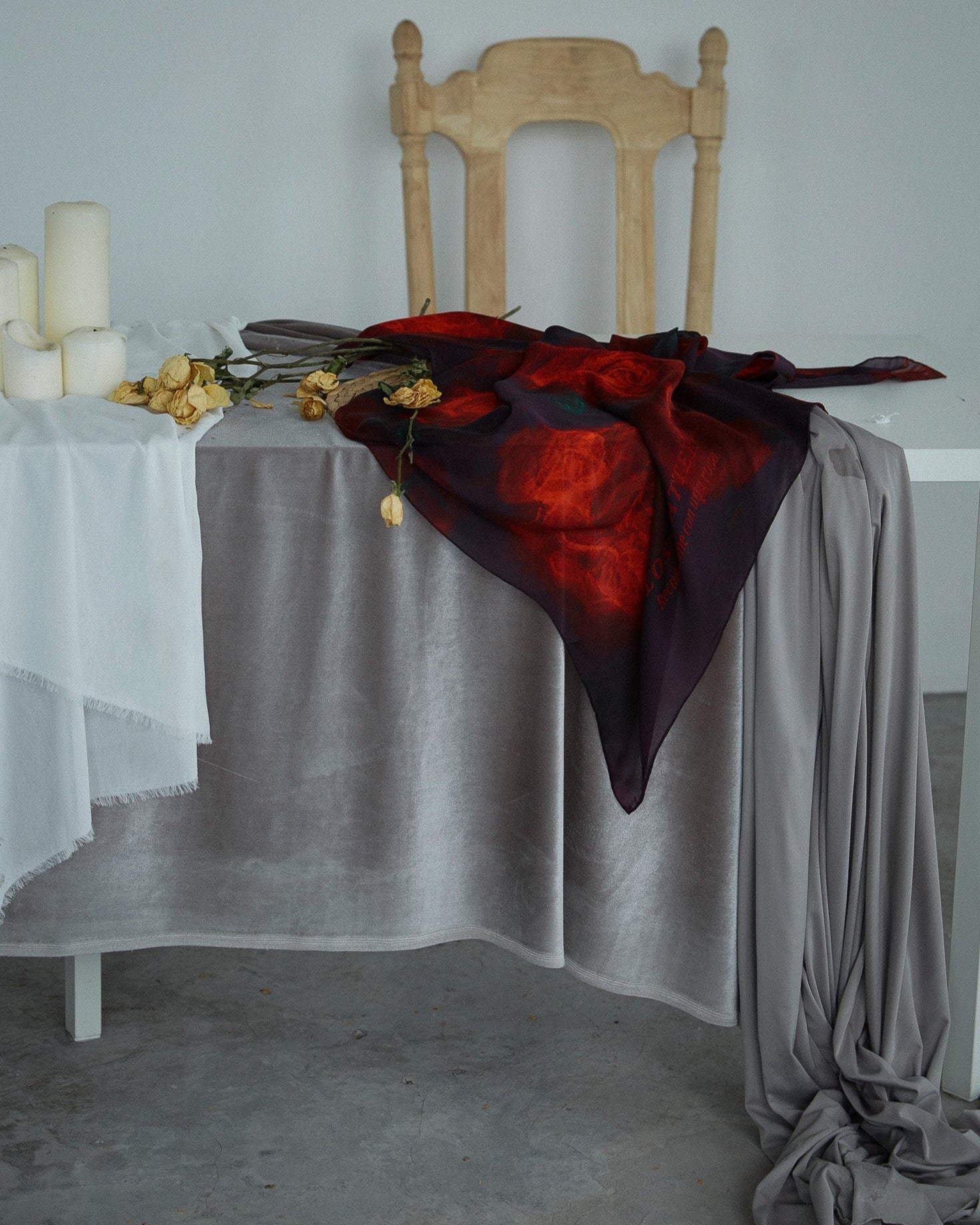 "La Rosa" Silk Shawl