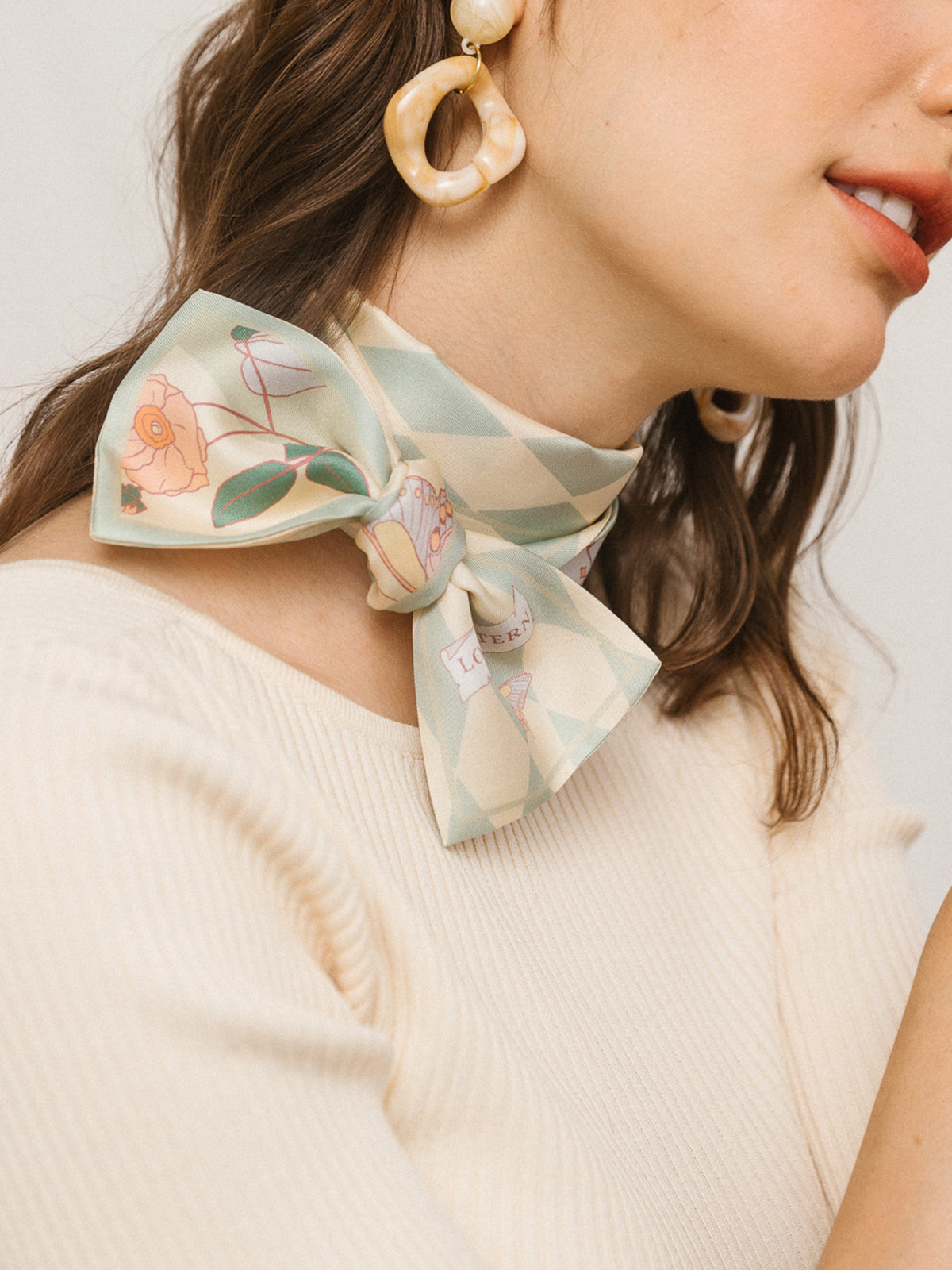 ”Wonderland“ Silk Twill Neck Bow - Pastel Green