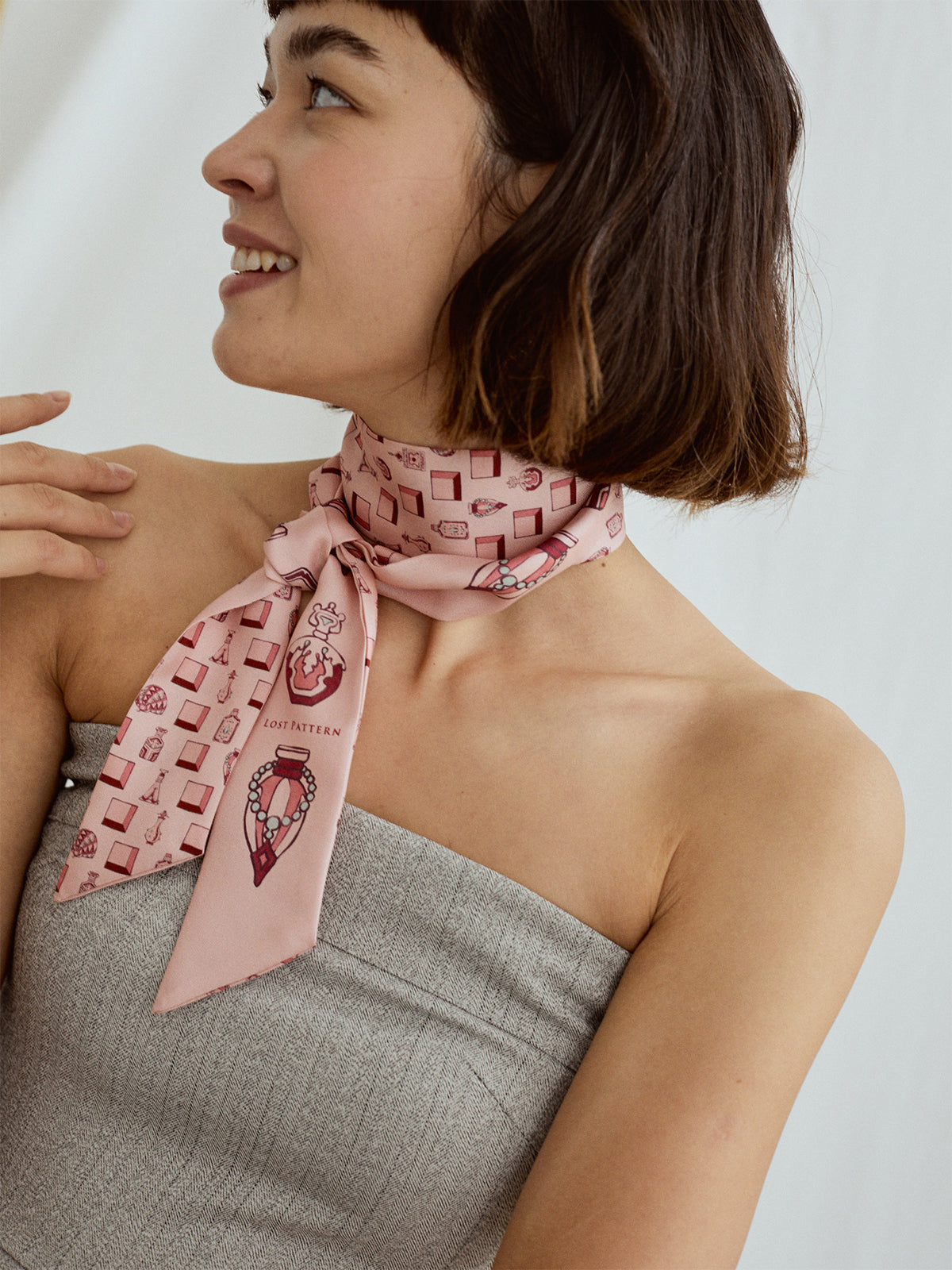“Amora” Silk Skinny Scarf - Pink