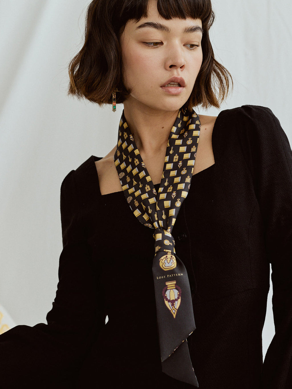 “Amora” Silk Skinny Scarf - Golden & Black