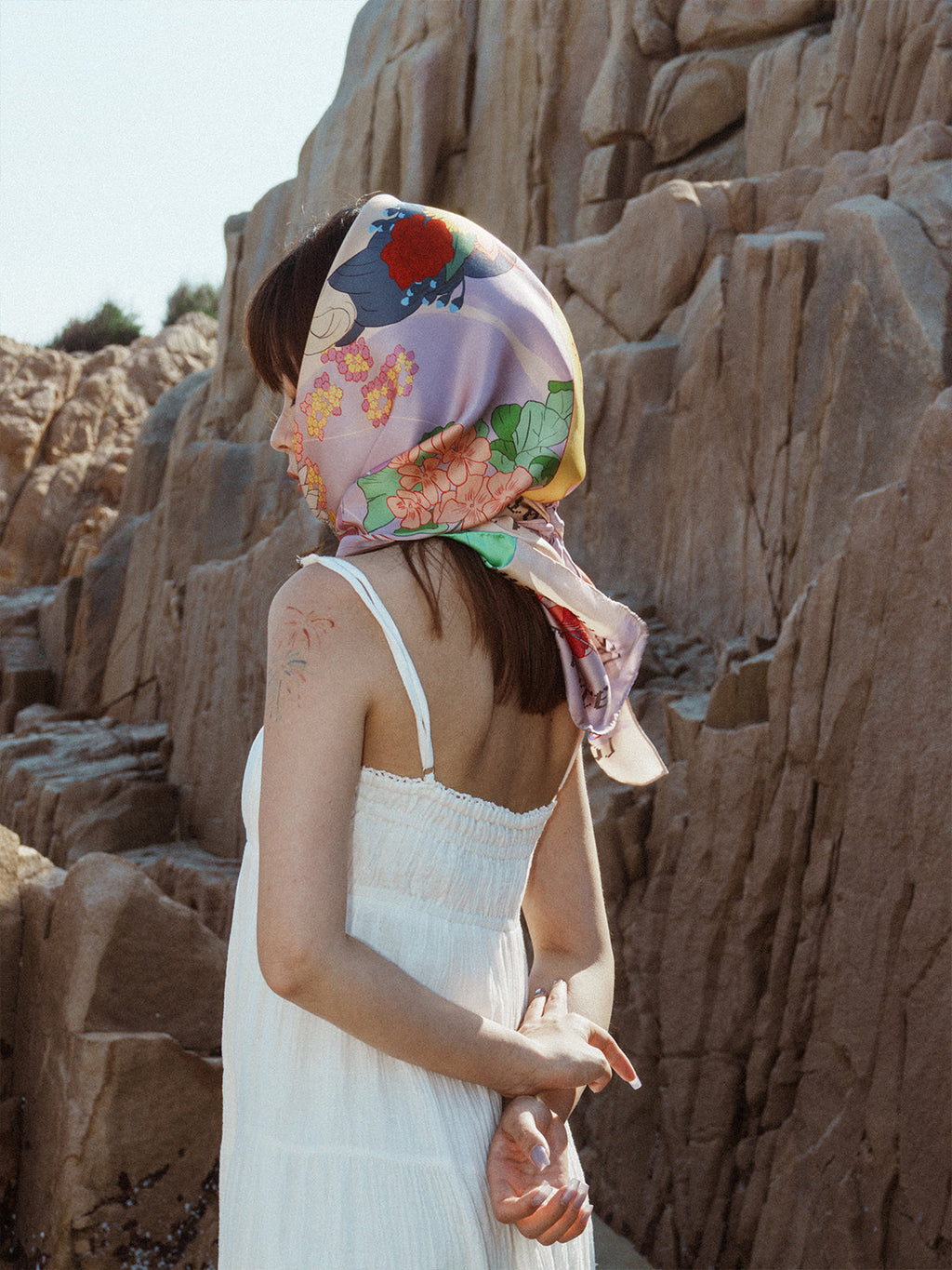 FRIDA x LOST PATTERN "Los Amores de Frida" Large Silk Scarf - Pink & Purple