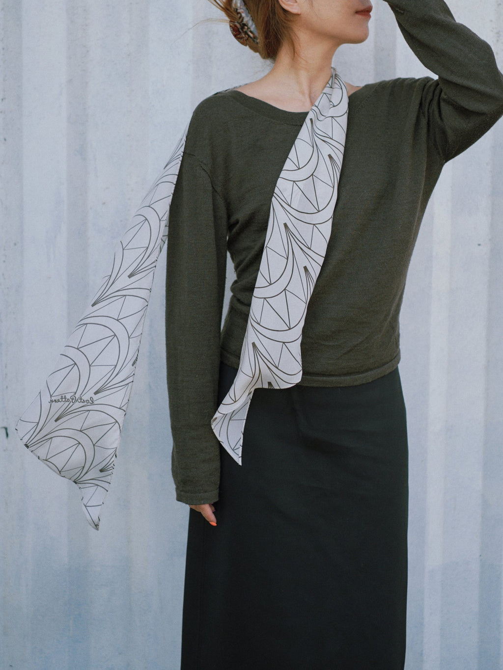 "Chrysler" Silk Crepe Neck Scarf - Deco Ivory