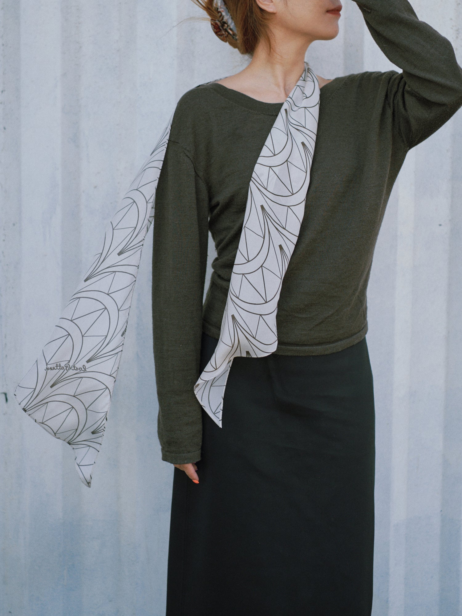 "Chrysler" Silk Crepe Neck Scarf - Deco Ivory