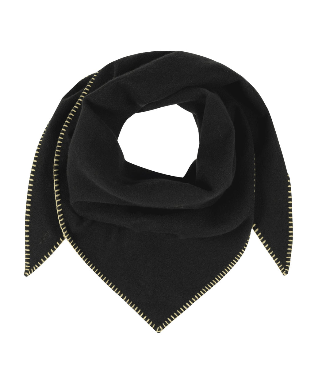 Oversized Triangle Wrap in color black