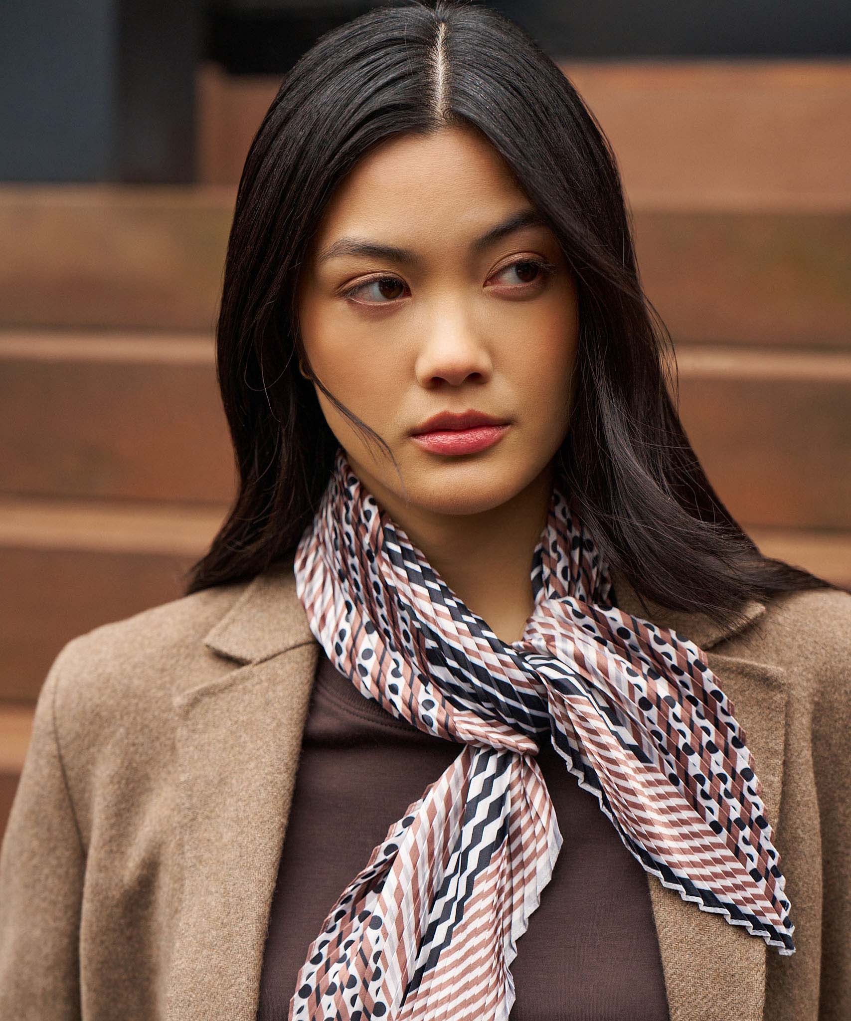 Downtown Pleated Diamond