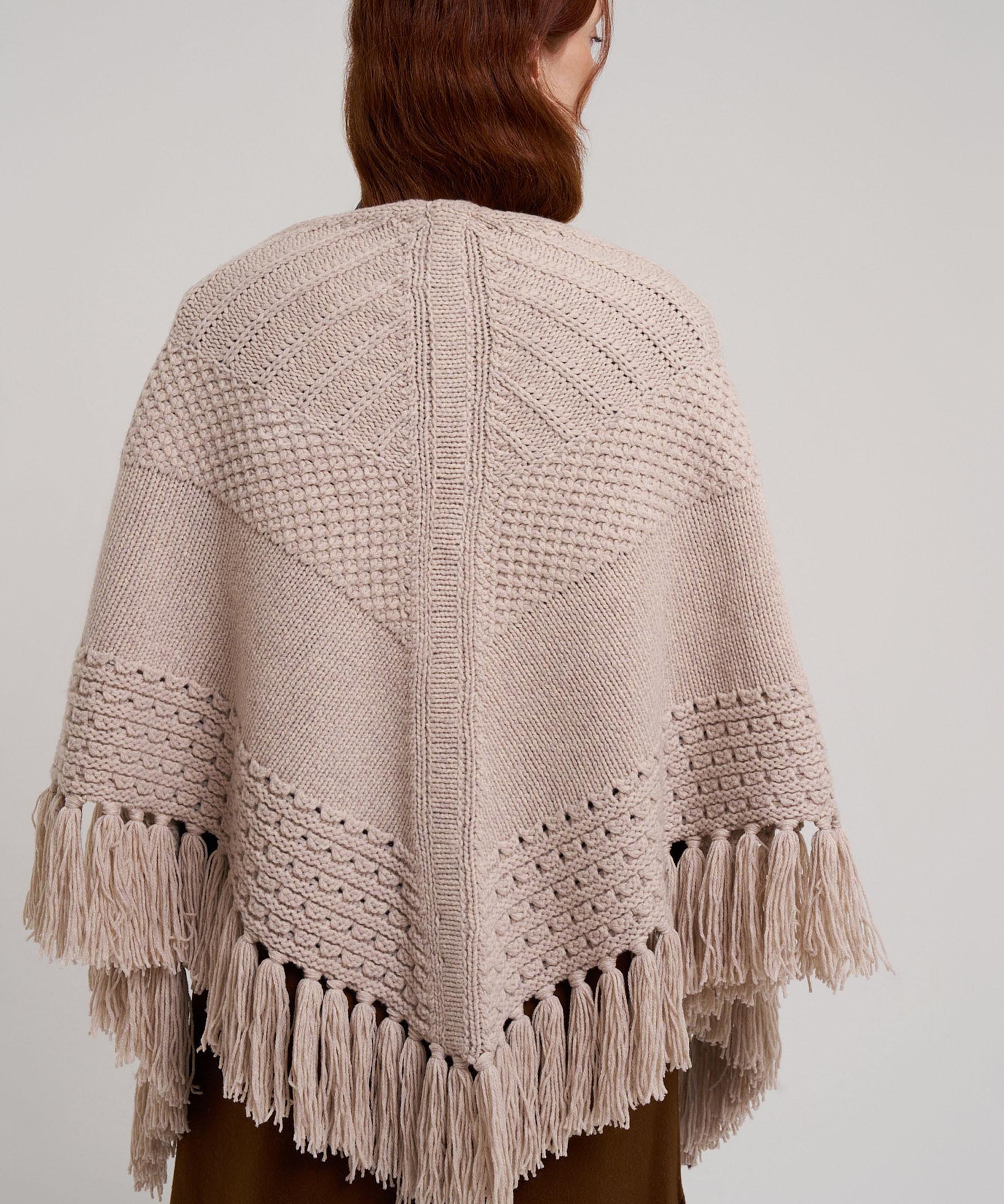 Gramercy Stitch Triangle