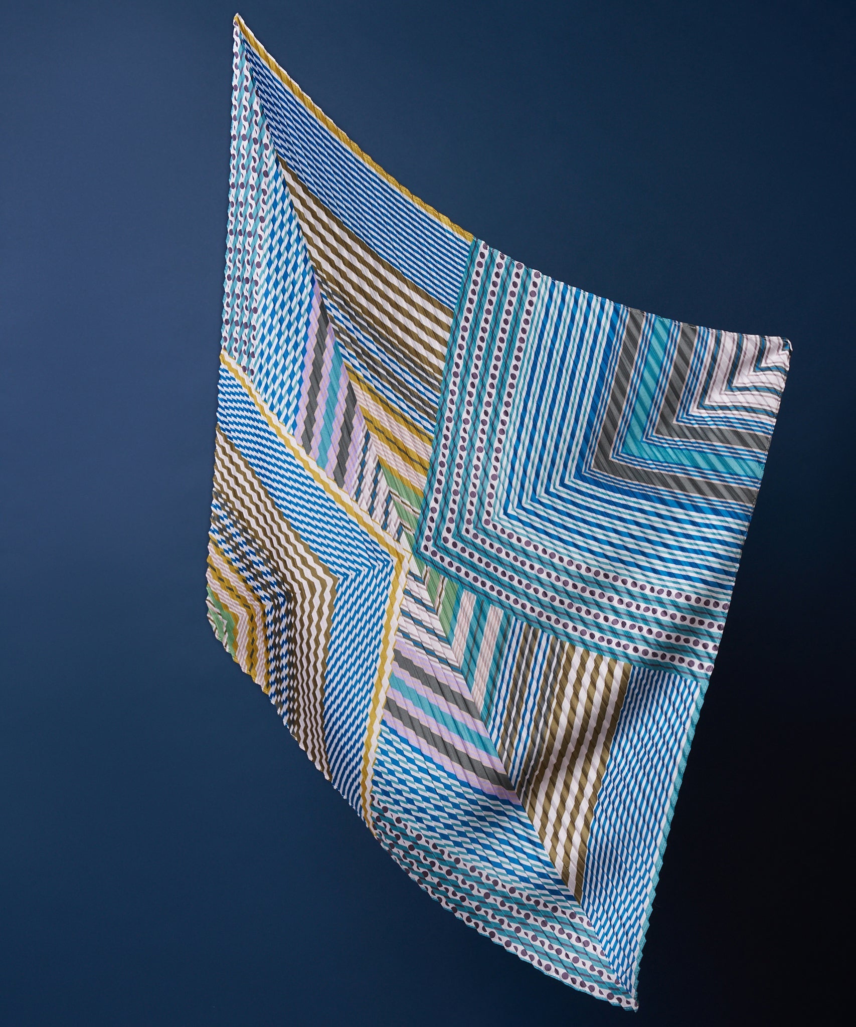 Downtown Pleated Diamond